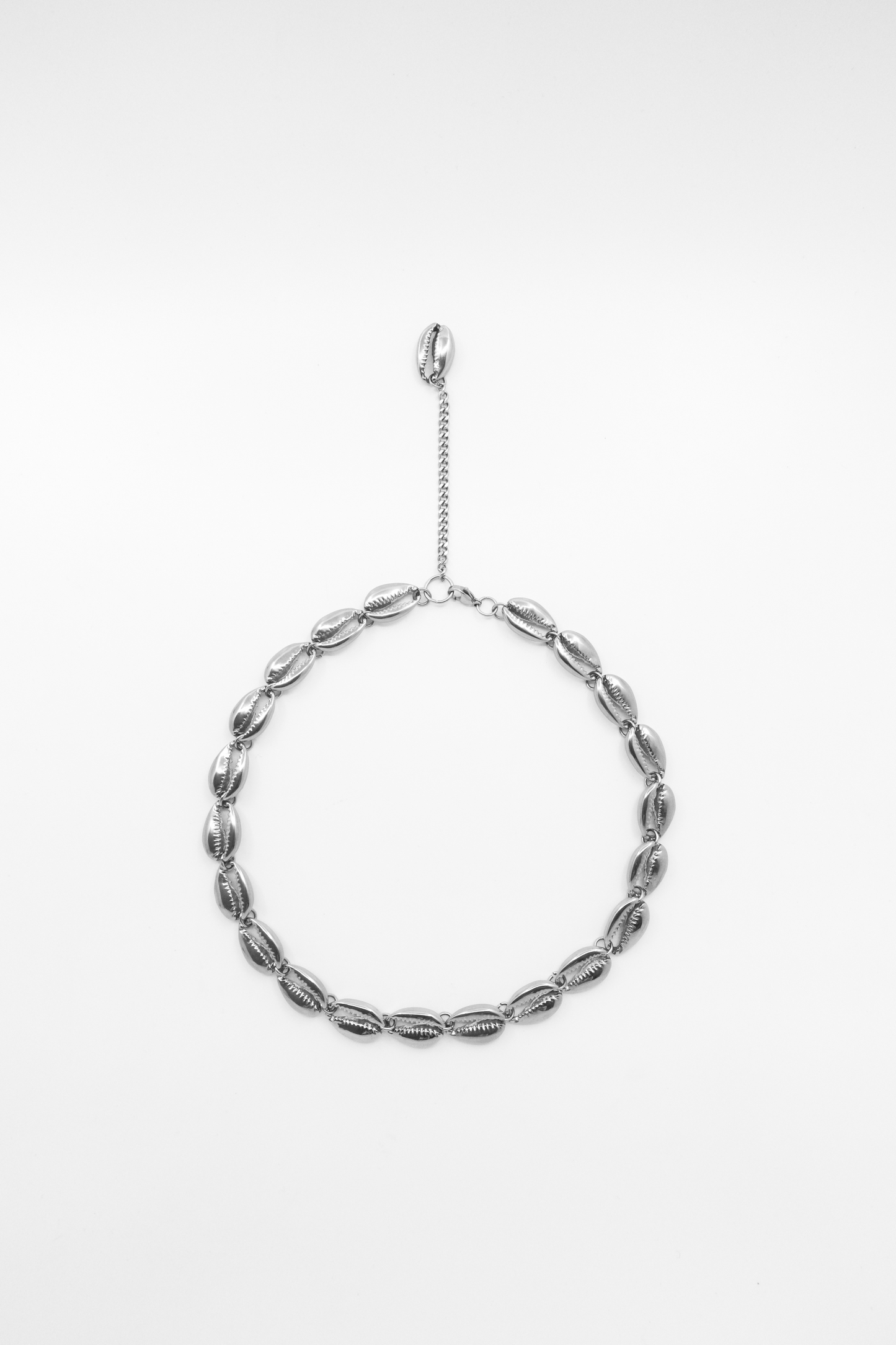 SILVER ALLOVER COWRIE NECKLACE